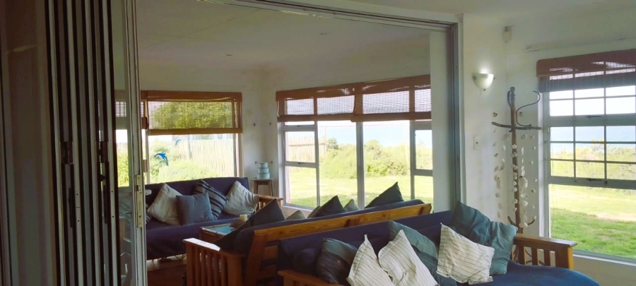 4 Bedroom Property for Sale in Bluewater Bay Western Cape
